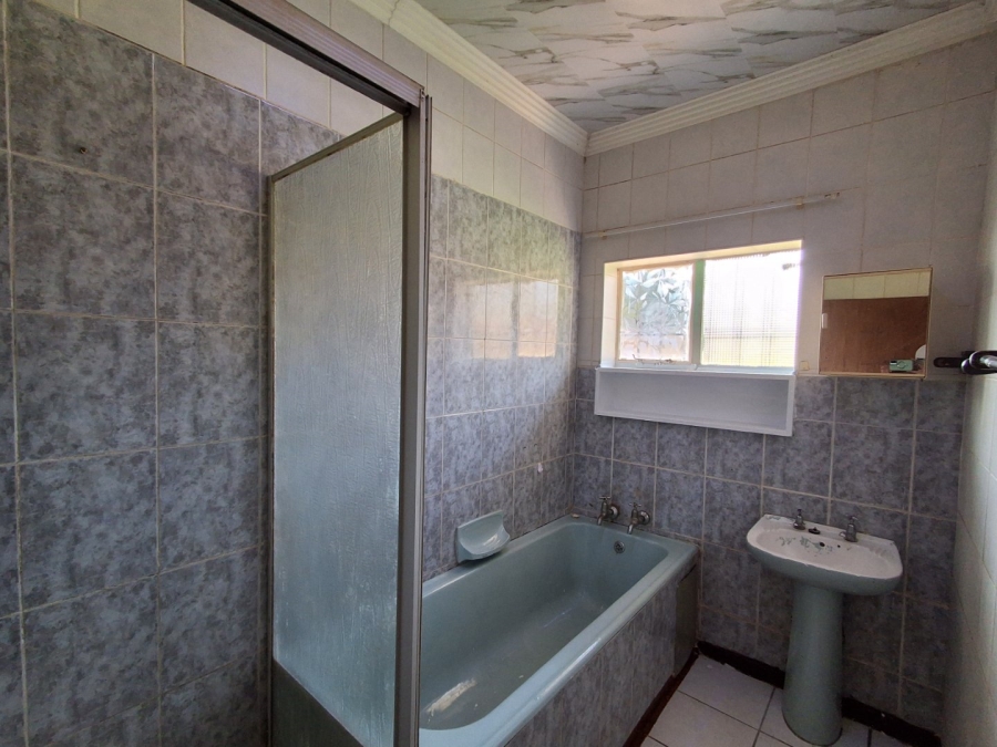 3 Bedroom Property for Sale in Stilfontein Ext 2 North West